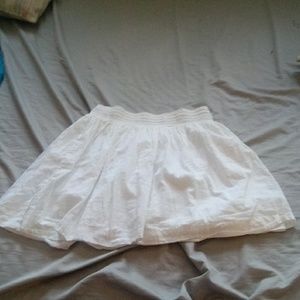 Banana Republic size 4 white skirt